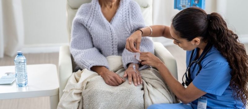 Kemoterapi ve Radyasyon Terapisi Arasındaki Fark Nedir?